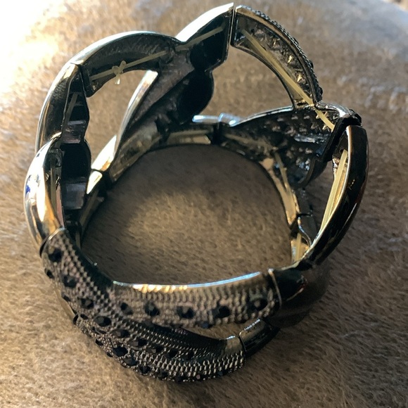 Jewelled Bracelet - Picture 3 of 7